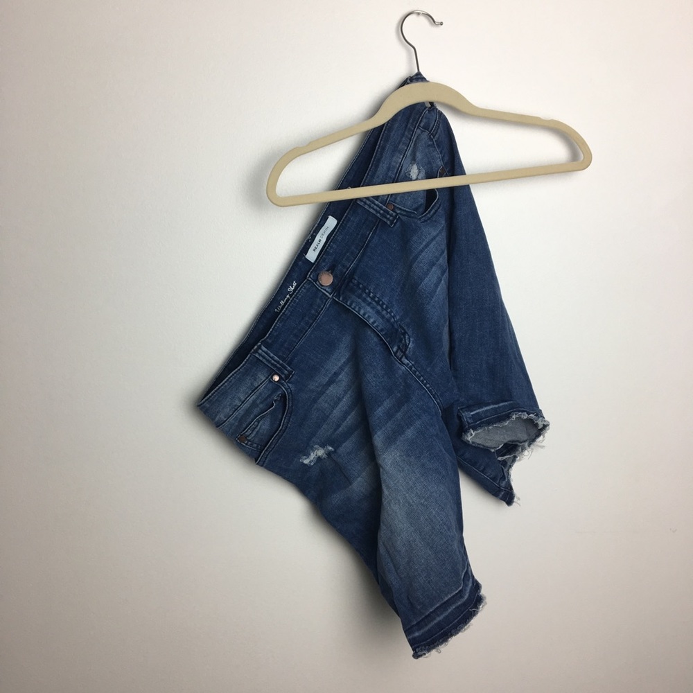 Distressed shorts